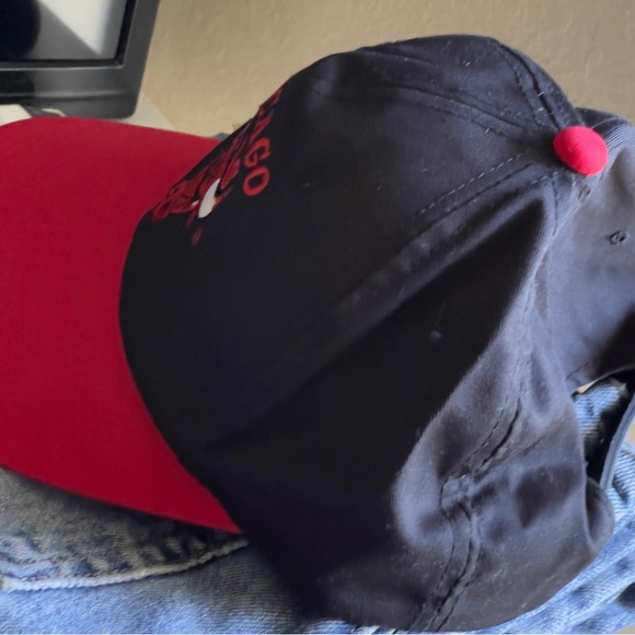 Vintage 90s Chicago Bulls Logo G Cap Snapback Hat NBA - Picture 10 of 11